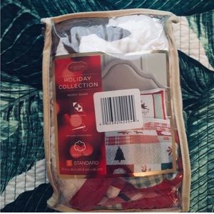 BRAND NEW ST NICHOLS MERRY STANDARD SHAM